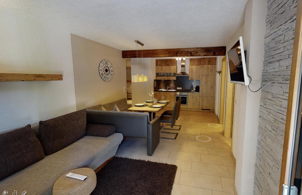 Appartements "Da Zillertaler Und Die Geigerin" Mayrhofen Exterior foto
